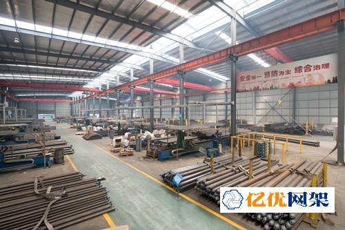 安达网架焊接车间